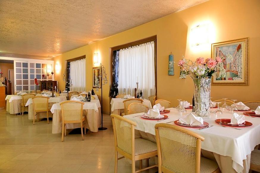 Hotel Ristorante Miralago Garda  Exterior foto